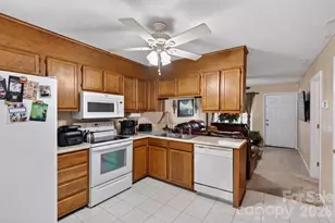 634 Hillcrest Dr, Shelby, NC 28150 - Photo 8