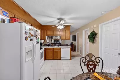 634 Hillcrest Drive #6, Shelby, NC 28150 - Photo 18