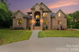 209 E Glenview Dr, Salisbury, NC 28147 - Photo 1