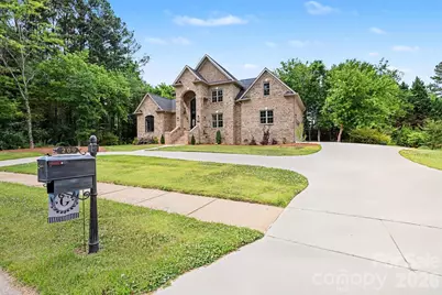 209 E Glenview Drive, Salisbury, NC 28147 - Photo 6
