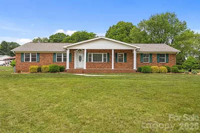 2430 Old Cedarwood Drive NW, Concord, NC 28027 - Photo 2