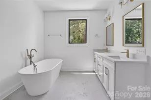 421 W Cama St, Charlotte, NC 28217 - Photo 10