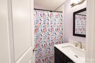 383 E Catawba Ave, Mooresville, NC 28115 - Photo 16