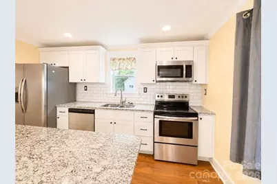 383 E Catawba Avenue, Mooresville, NC 28115 - Photo 8