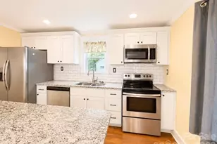 383 E Catawba Ave, Mooresville, NC 28115 - Photo 8