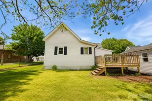 383 E Catawba Ave, Mooresville, NC 28115 - Photo 28