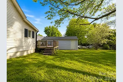 383 E Catawba Avenue, Mooresville, NC 28115 - Photo 26