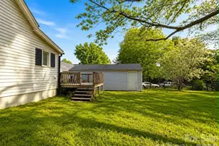 383 E Catawba Ave, Mooresville, NC 28115 - Photo 26