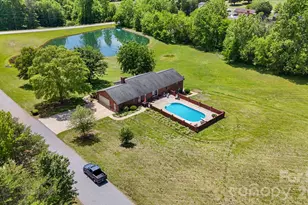 3381 Elaine Ave, Lincolnton, NC 28092 - Photo 2
