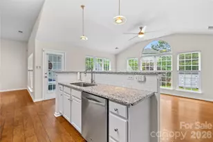 124 Huckleberry Ln, Mount Holly, NC 28120 - Photo 8