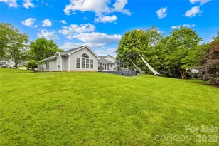 124 Huckleberry Ln, Mount Holly, NC 28120 - Photo 28
