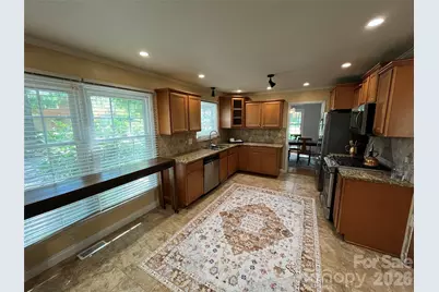 14132 Honeysuckle Ridge Drive, Matthews, NC 28105 - Photo 4