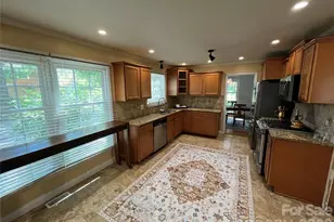 14132 Honeysuckle Ridge Dr, Matthews, NC 28105 - Photo 4