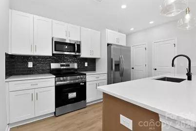 337 N Hoskins Road, Charlotte, NC 28216 - Photo 10