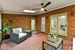 10341 Avondale Ave, Charlotte, NC 28210 - Photo 14