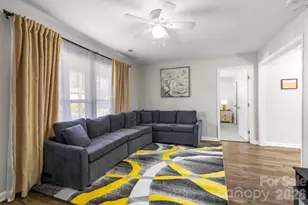 4508 Belle Plaine Dr, Charlotte, NC 28215 - Photo 8