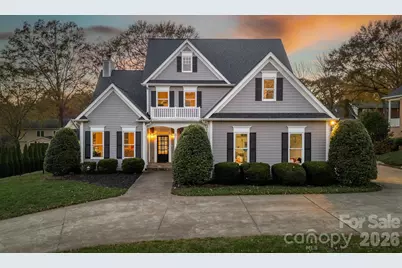 1019 10th Street Lane NW, Hickory, NC 28601 - Photo 2