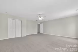 8915 Merrie Rose Ave, Charlotte, NC 28213 - Photo 18