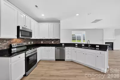 8915 Merrie Rose Avenue, Charlotte, NC 28213 - Photo 2