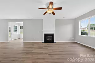 8915 Merrie Rose Ave, Charlotte, NC 28213 - Photo 4