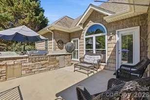 2066 Applebrook Dr, Wesley Chapel, NC 28110 - Photo 34