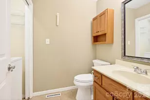 109 Lovers Loop Rd, Asheville, NC 28803 - Photo 16