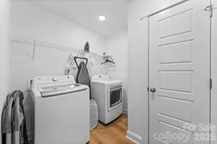 4117 Colebrook Rd, Charlotte, NC 28215 - Photo 16