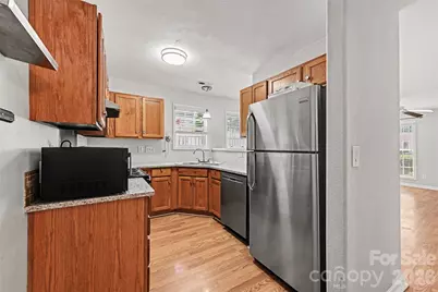 2635 Meadow Knoll Drive, Charlotte, NC 28269 - Photo 16