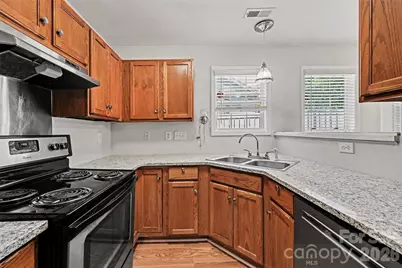 2635 Meadow Knoll Drive, Charlotte, NC 28269 - Photo 14