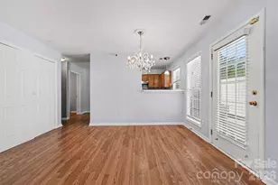 2635 Meadow Knoll Dr, Charlotte, NC 28269 - Photo 12