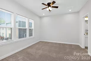 948 Broad River Ln, Charlotte, NC 28211 - Photo 8
