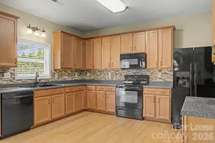 2917 Liddington Rd, Matthews, NC 28105 - Photo 12