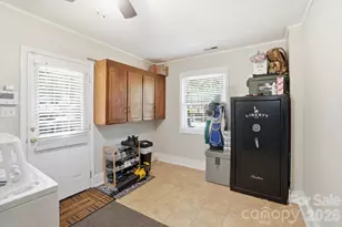 8616 Longbriar Dr, Charlotte, NC 28212 - Photo 34