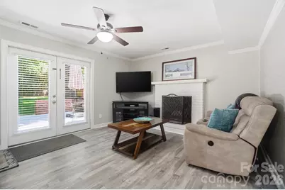 8616 Longbriar Drive, Charlotte, NC 28212 - Photo 18