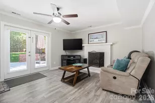 8616 Longbriar Dr, Charlotte, NC 28212 - Photo 18