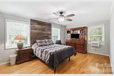 8616 Longbriar Drive, Charlotte, NC 28212 - Photo 22