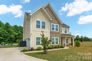 3774 Old Vlg Dr, Maiden, NC 28650 - Photo 2