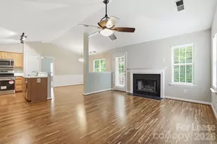 2830 Black Walnut Ln, Charlotte, NC 28262 - Photo 6