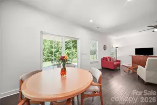 10050 Lilac Ct, Charlotte, NC 28215 - Photo 6