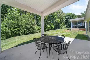 10050 Lilac Ct, Charlotte, NC 28215 - Photo 18