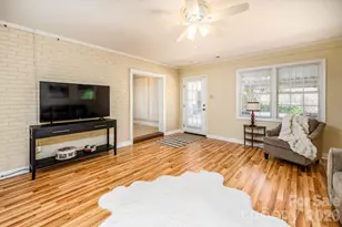 112 Persimmon Cir, Statesville, NC 28625 - Photo 6