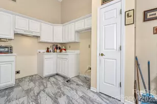 105 Amelia Dr, Hendersonville, NC 28792 - Photo 10