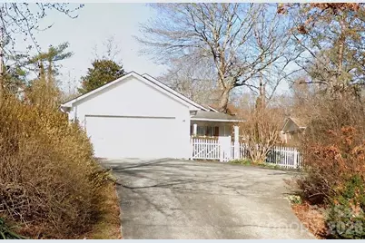 105 Amelia Drive, Hendersonville, NC 28792 - Photo 1