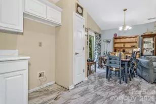 105 Amelia Dr, Hendersonville, NC 28792 - Photo 12