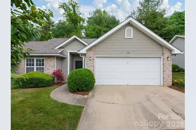 88 Wiltshire Circle, Fletcher, NC 28732 - Photo 2