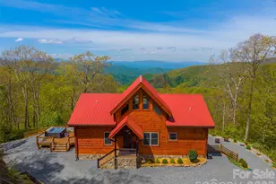 716 Equestrian Dr, Bryson City, NC 28713 - Photo 2