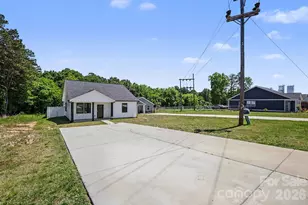 2664 Meadow St, Gaston, NC 28056 - Photo 2