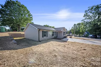 301 W 9th Street, Kannapolis, NC 28081 - Photo 2