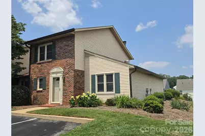 1330 5th Street NE #15, Hickory, NC 28601 - Photo 2