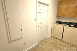 1330 5th St NE, Hickory, NC 28601 - Photo 16